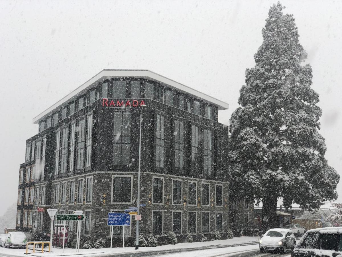 Ramada By Wyndham Queenstown Central Exterior photo