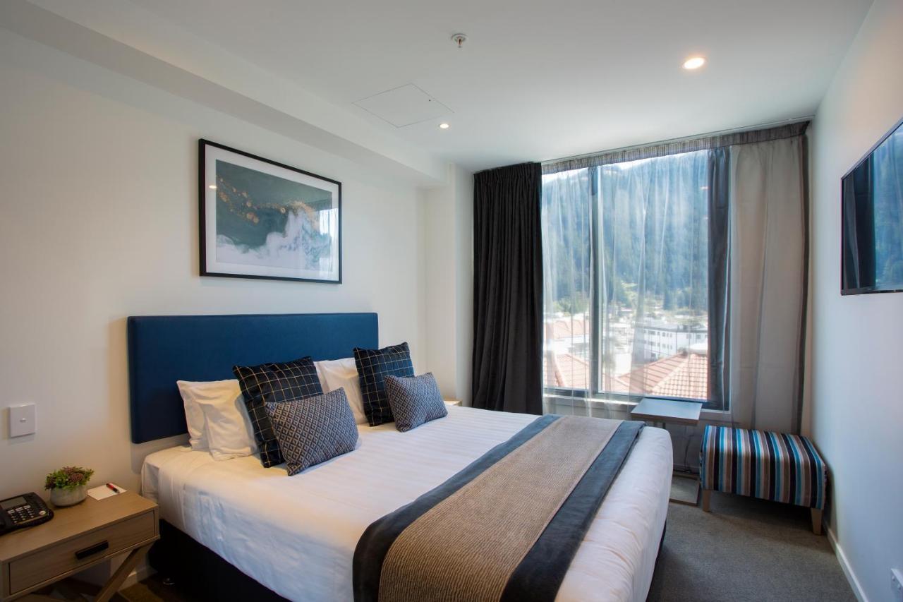 Ramada By Wyndham Queenstown Central Exterior photo