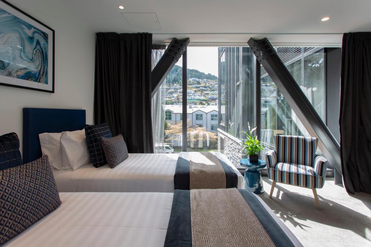 Ramada By Wyndham Queenstown Central Exterior photo