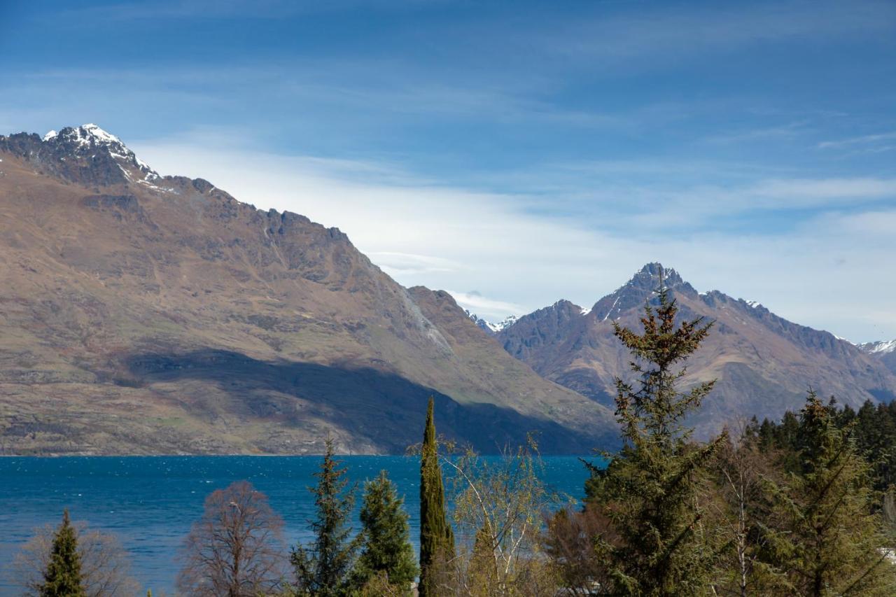 Ramada By Wyndham Queenstown Central Exterior photo