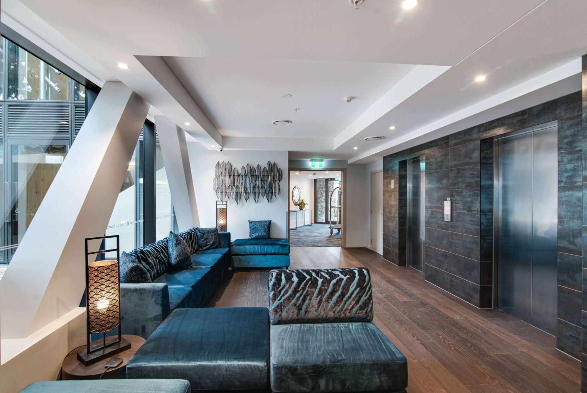 Ramada By Wyndham Queenstown Central Exterior photo